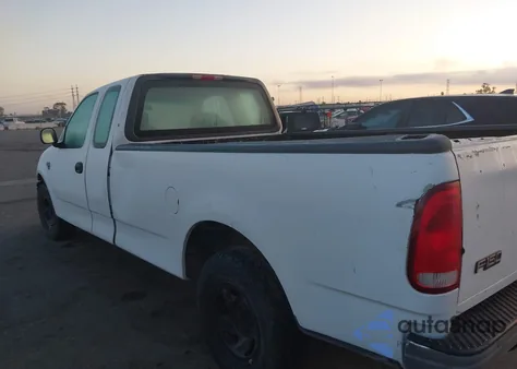 2001 Ford F-150 Lariat/Xl/Xlt z USA, uszkodzony, nr VIN 1FTRX17W51KF71833